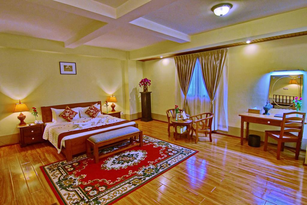 Shwe Ingyinn Hotel Mandalay Ngoại thất bức ảnh